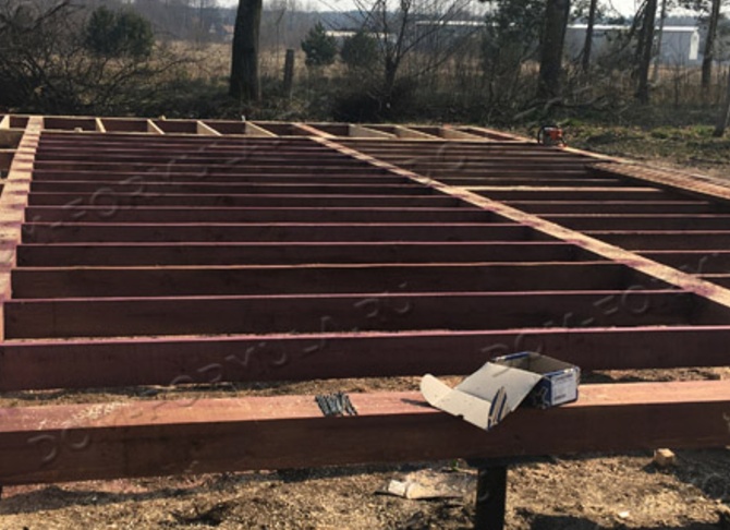 Нижний венец — ахиллесова пята деревянного дома. Защитим это слабое место — продлим жизнь сруба еще на 20 лет